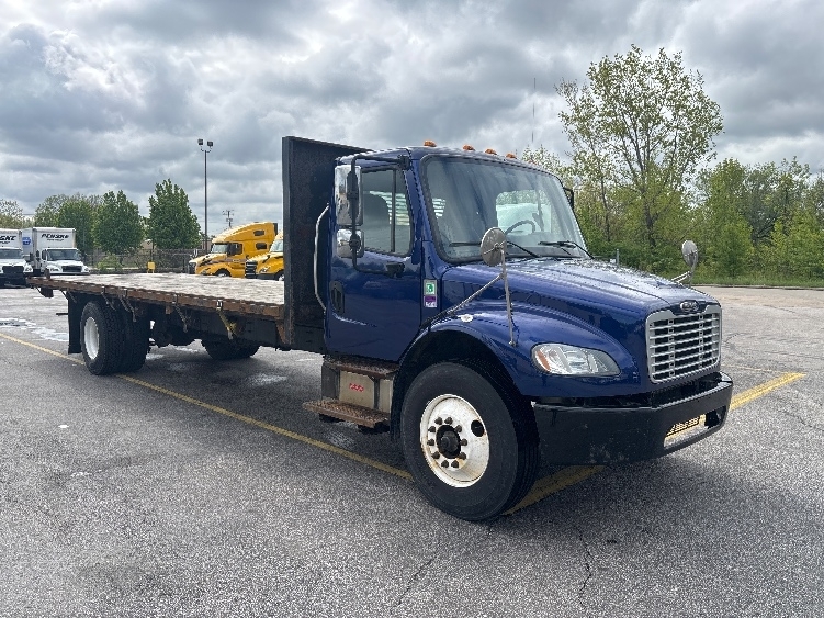 2020 FREIGHTLINER BUSINESS CLASS M2 106 in Akron, OH