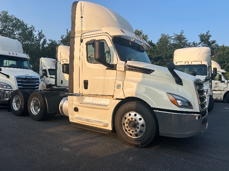2019 FREIGHTLINER CASCADIA 126 in Baltimore, MD