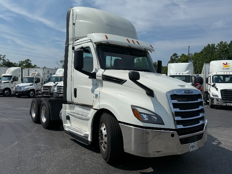 2019 FREIGHTLINER CASCADIA 126 in Baltimore, MD