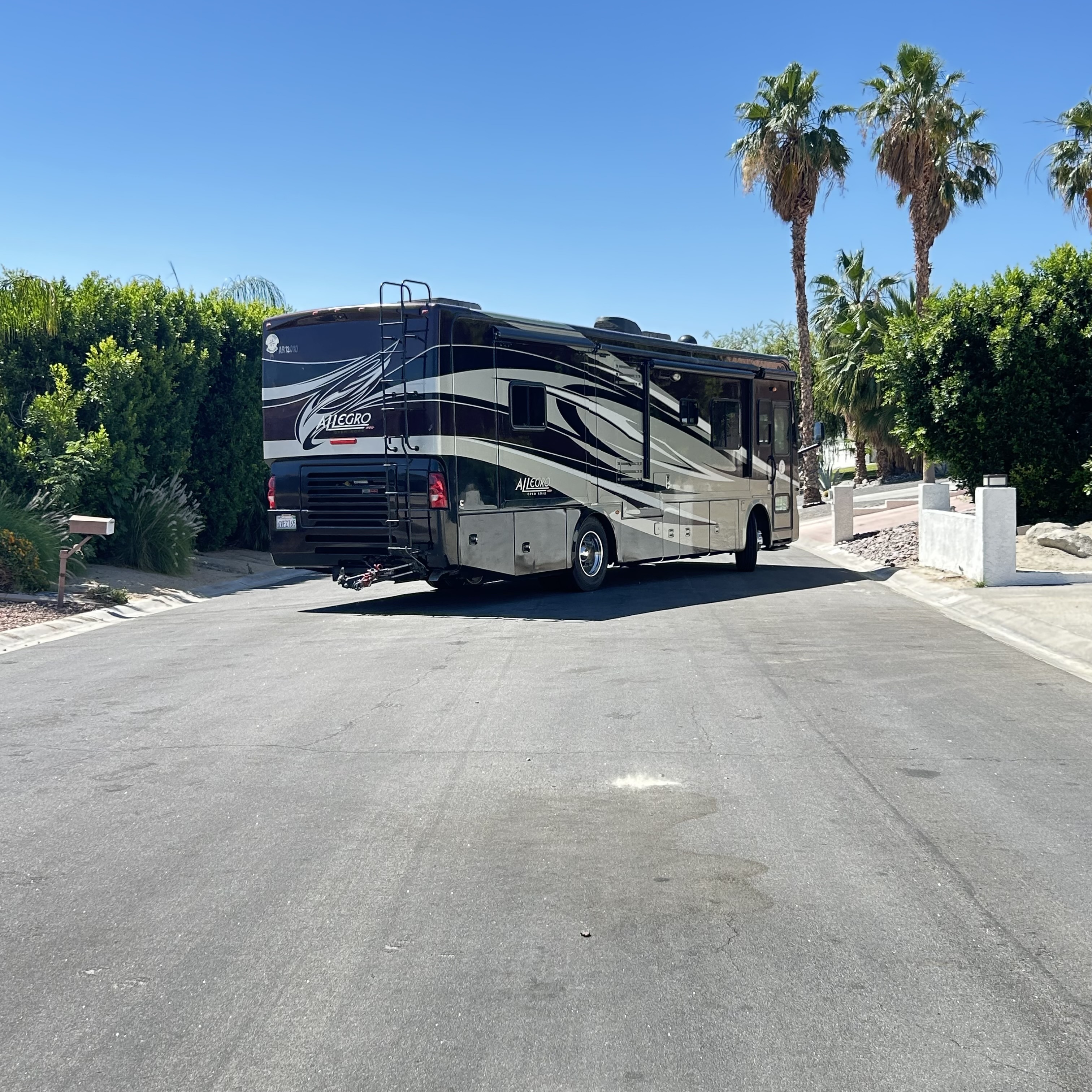 2012 Tiffin Motorhomes ALLEGRO RED 33SA in bermuda dunes CA