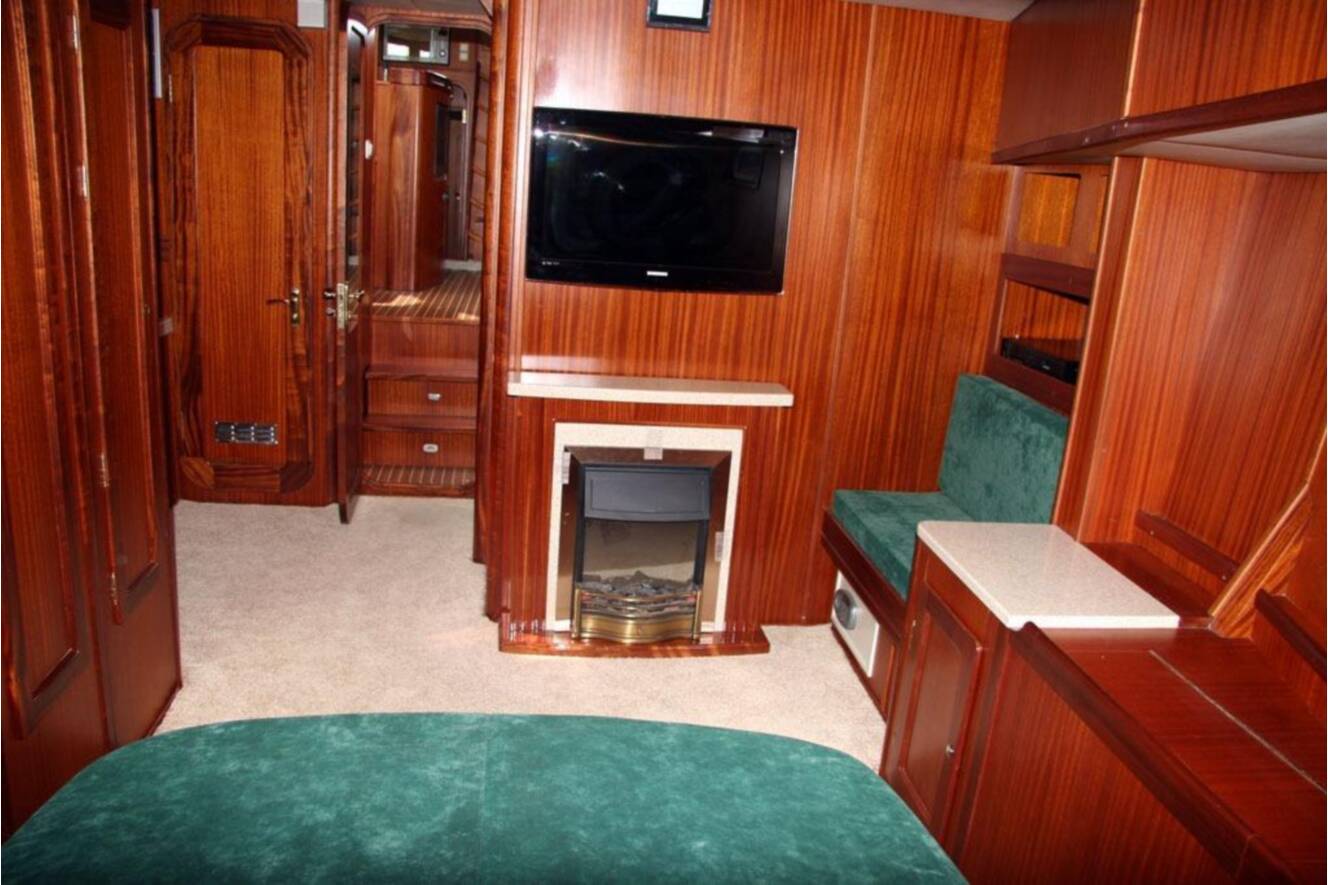 A photo of this 2006 Bsy BSY 57
