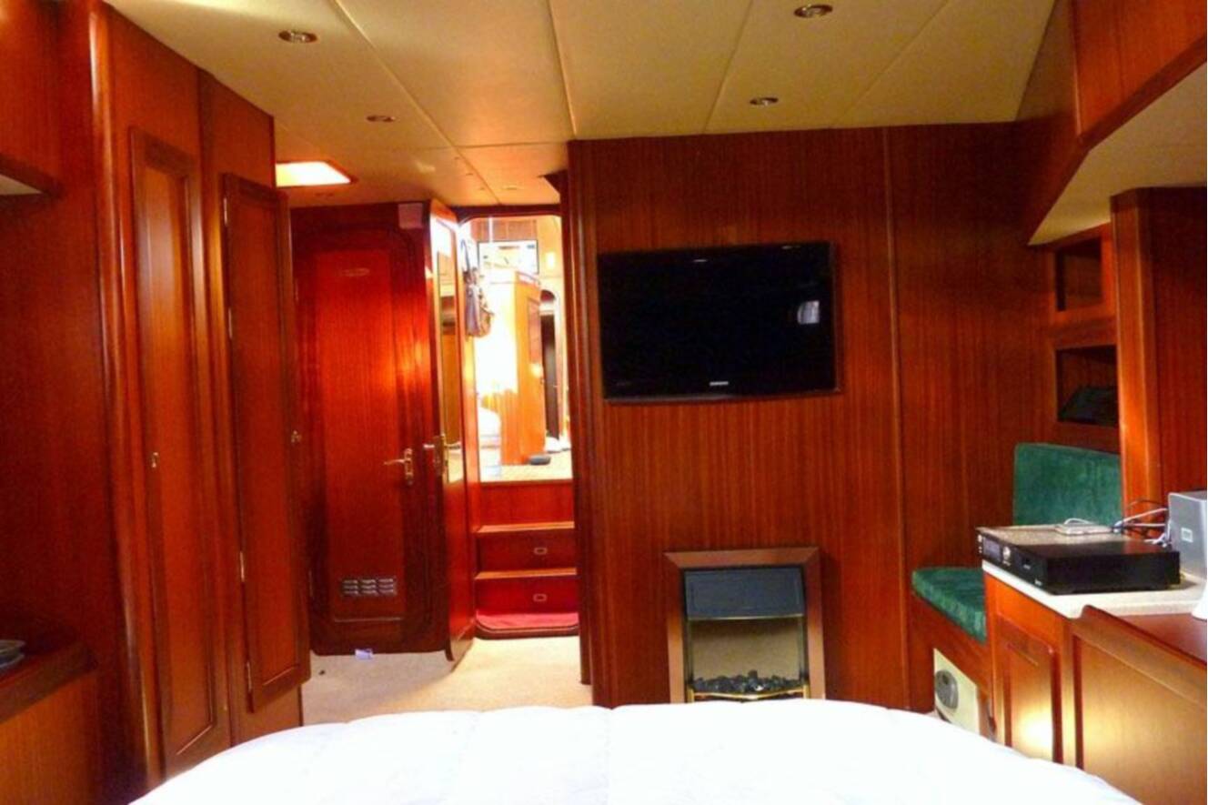 A photo of this 2006 Bsy BSY 57