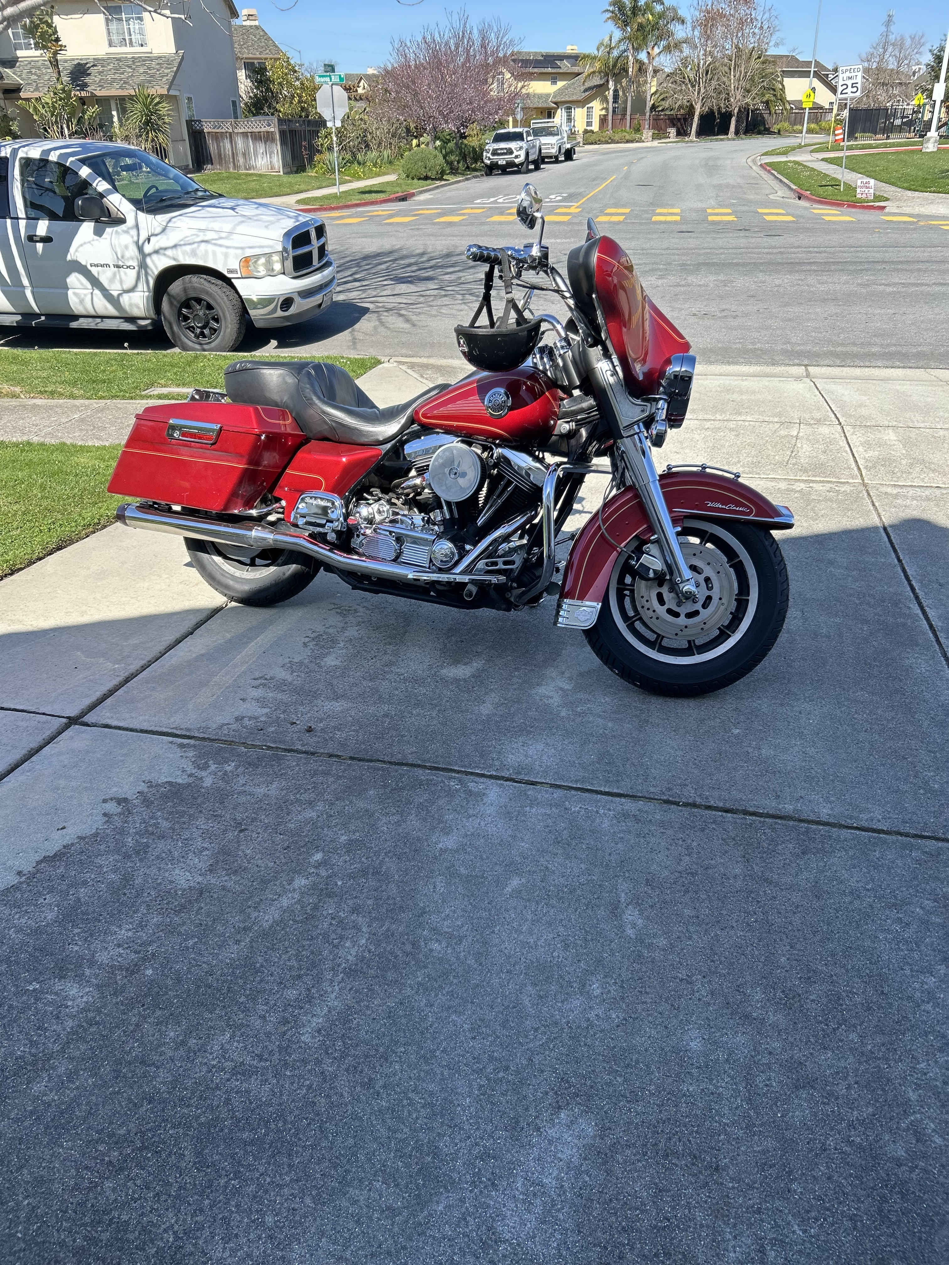 1998 Harley-Davidson CLASSIC FLHTCUTG in Salinas, CA