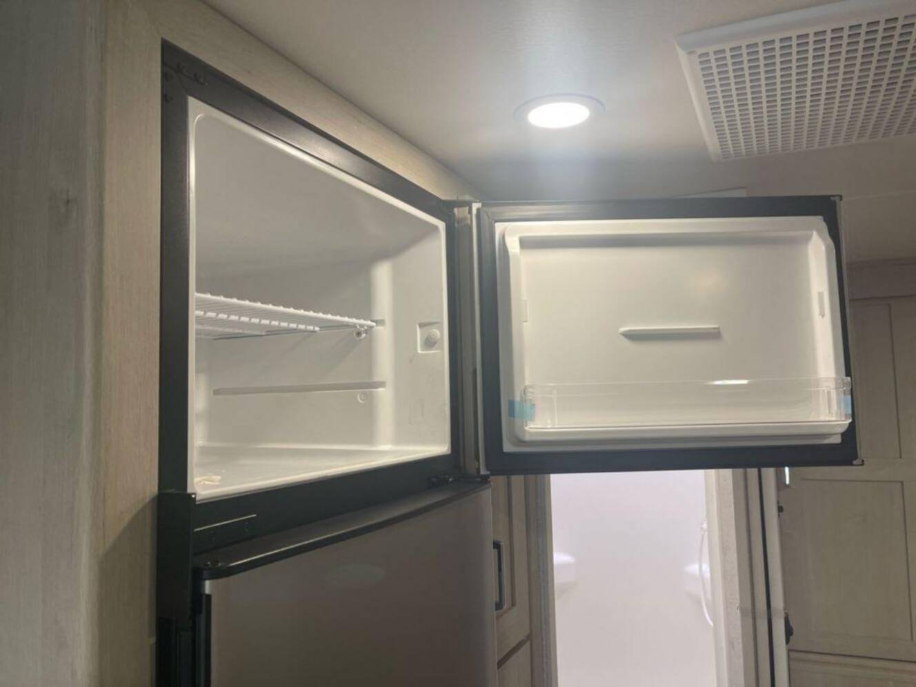 A photo of this 2026 Winnebago Sunflyer 28MB