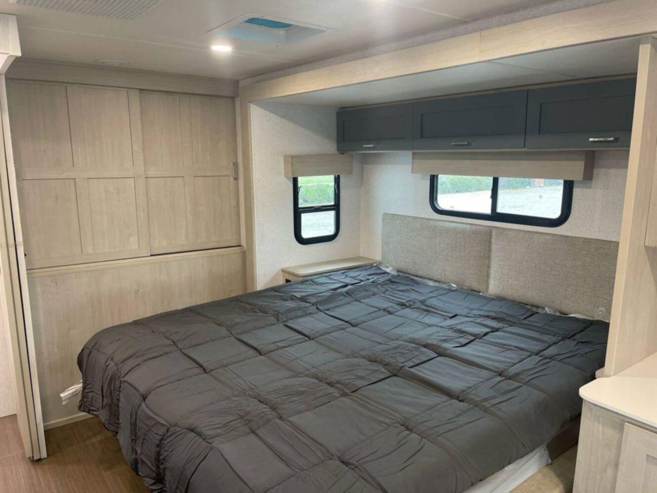 A photo of this 2026 Winnebago Sunflyer 28MB