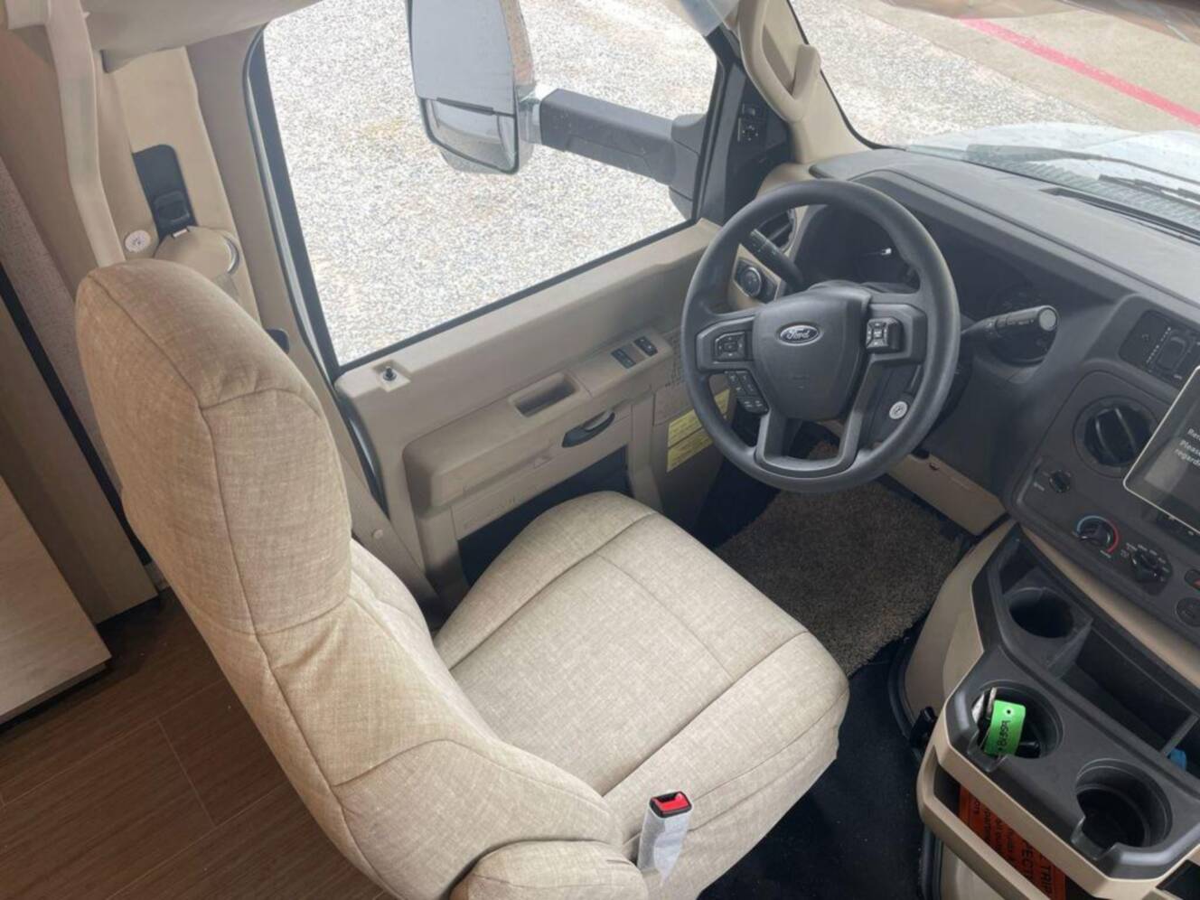 A photo of this 2026 Winnebago Sunflyer 28MB