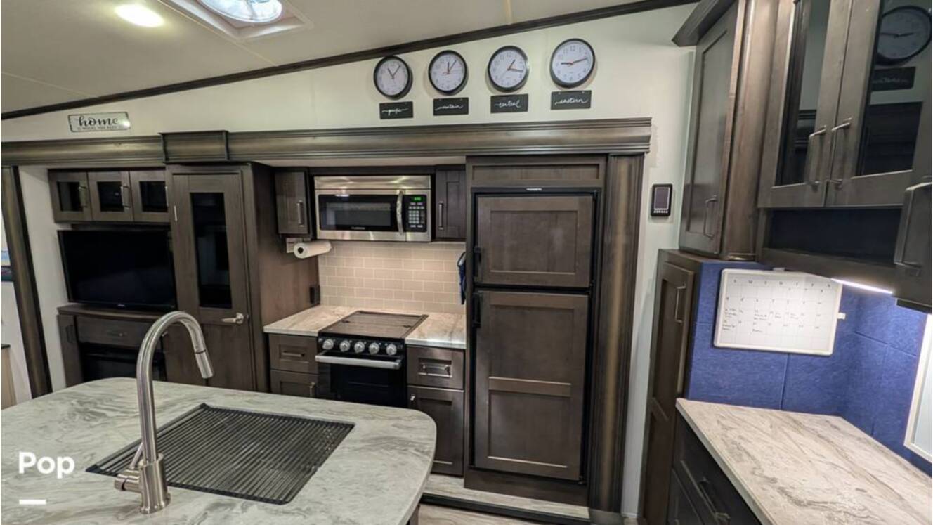 A photo of this 2021 Grand Design Reflection 295RL