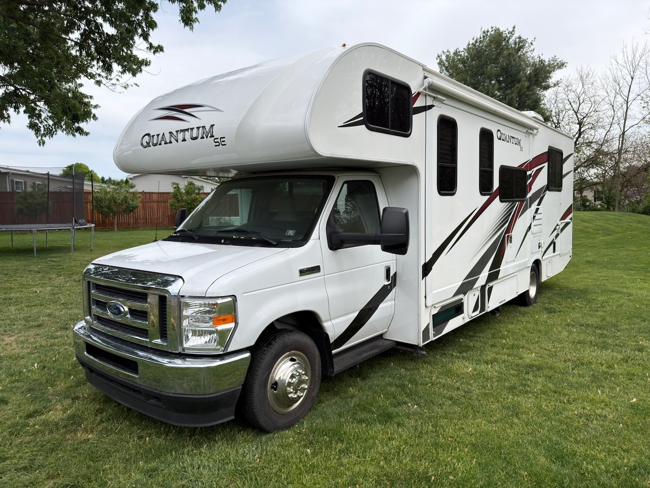 2023 Thor Motor Coach QUANTUM SE28 in new holland PA