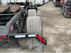 2018 VOLVO VNL300