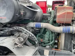 2018 VOLVO VNL300