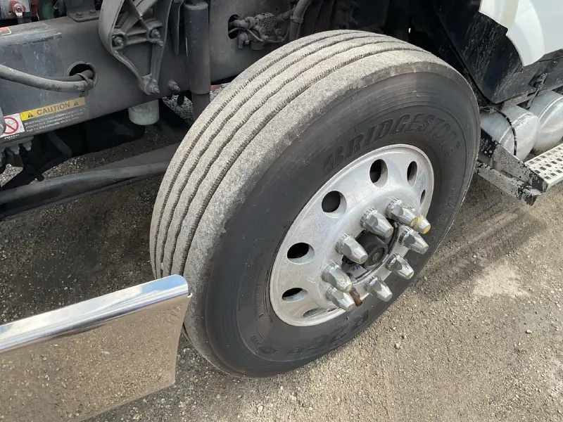 2018 VOLVO VNL300