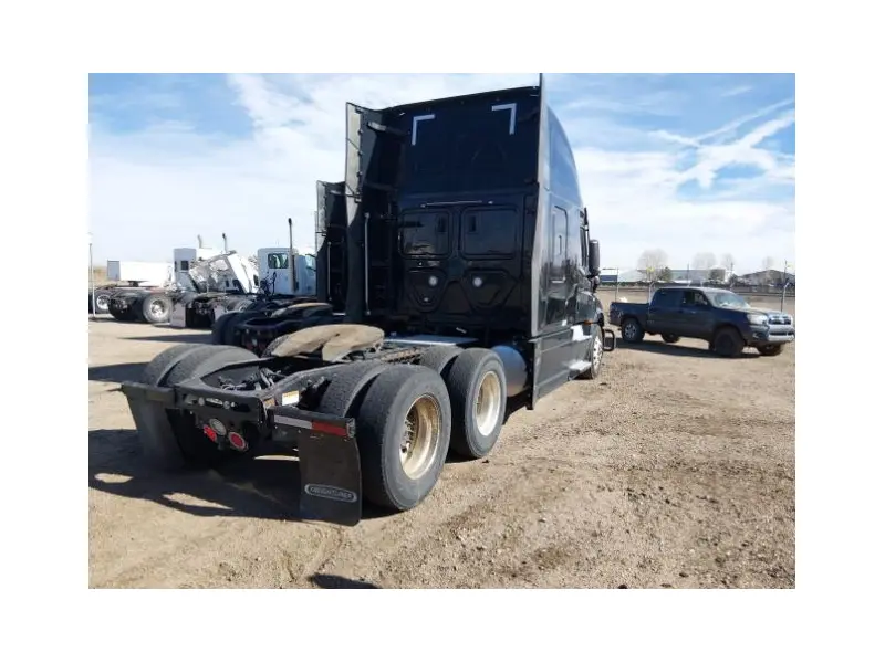 2024 FREIGHTLINER CASCADIA 126