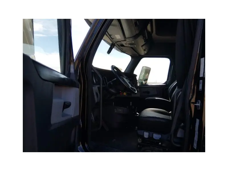2024 FREIGHTLINER CASCADIA 126