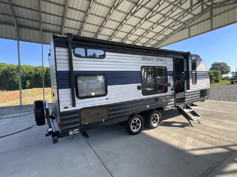 2022 FOREST RIVER CHEROKEE GREY WOLF 22MKSE