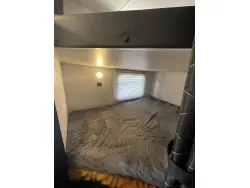 2022 FOREST RIVER CHEROKEE GREY WOLF 22MKSE