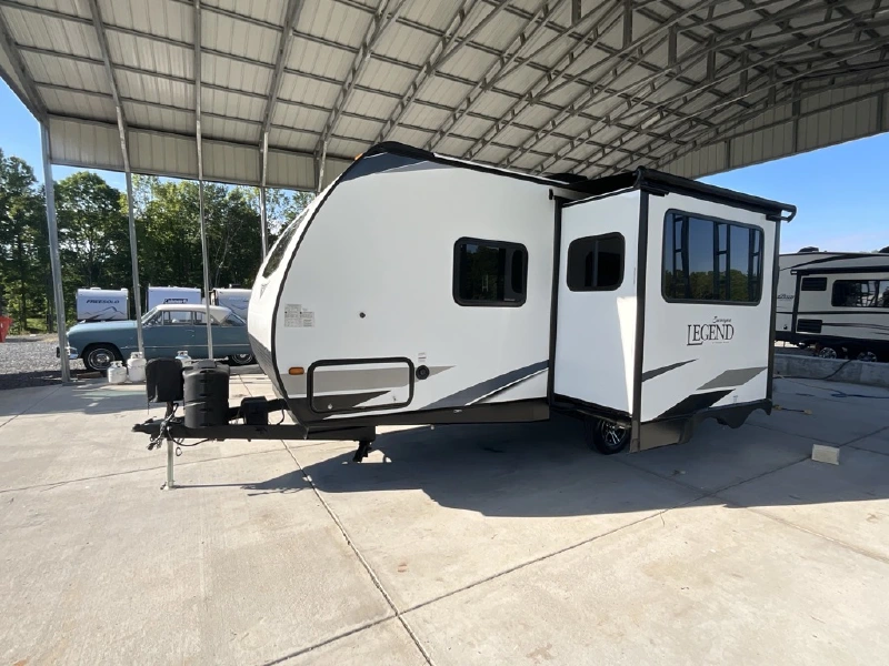 2020 FOREST RIVER SURVEYOR LEGEND 202RBLE