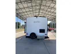 2020 FOREST RIVER SURVEYOR LEGEND 202RBLE