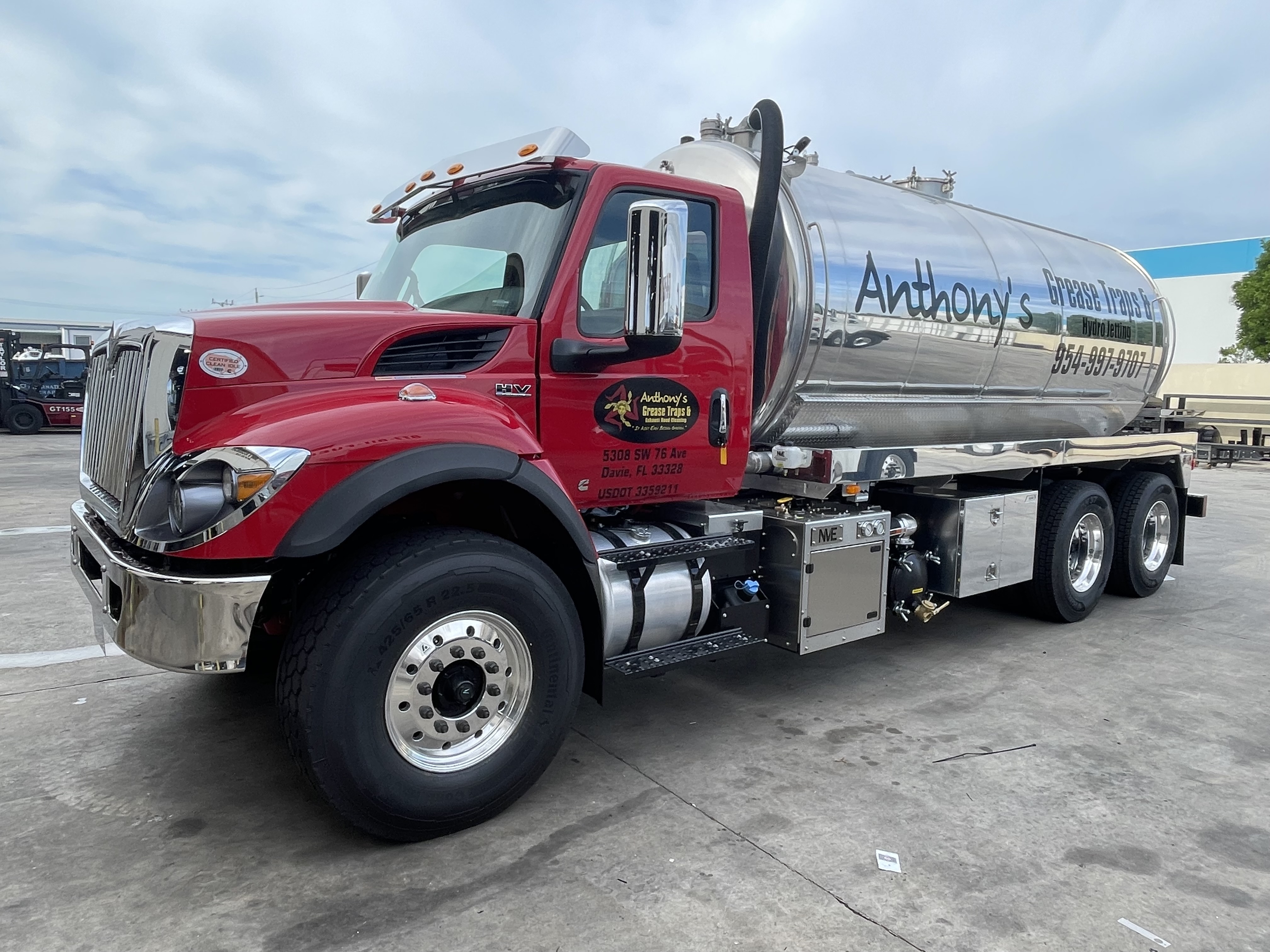 2027 INTERNATIONAL HV607 in Miami, FL