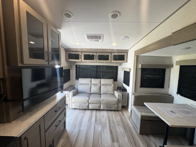 2025 GRAND DESIGN REFLECTION 100 SERIES 24RL