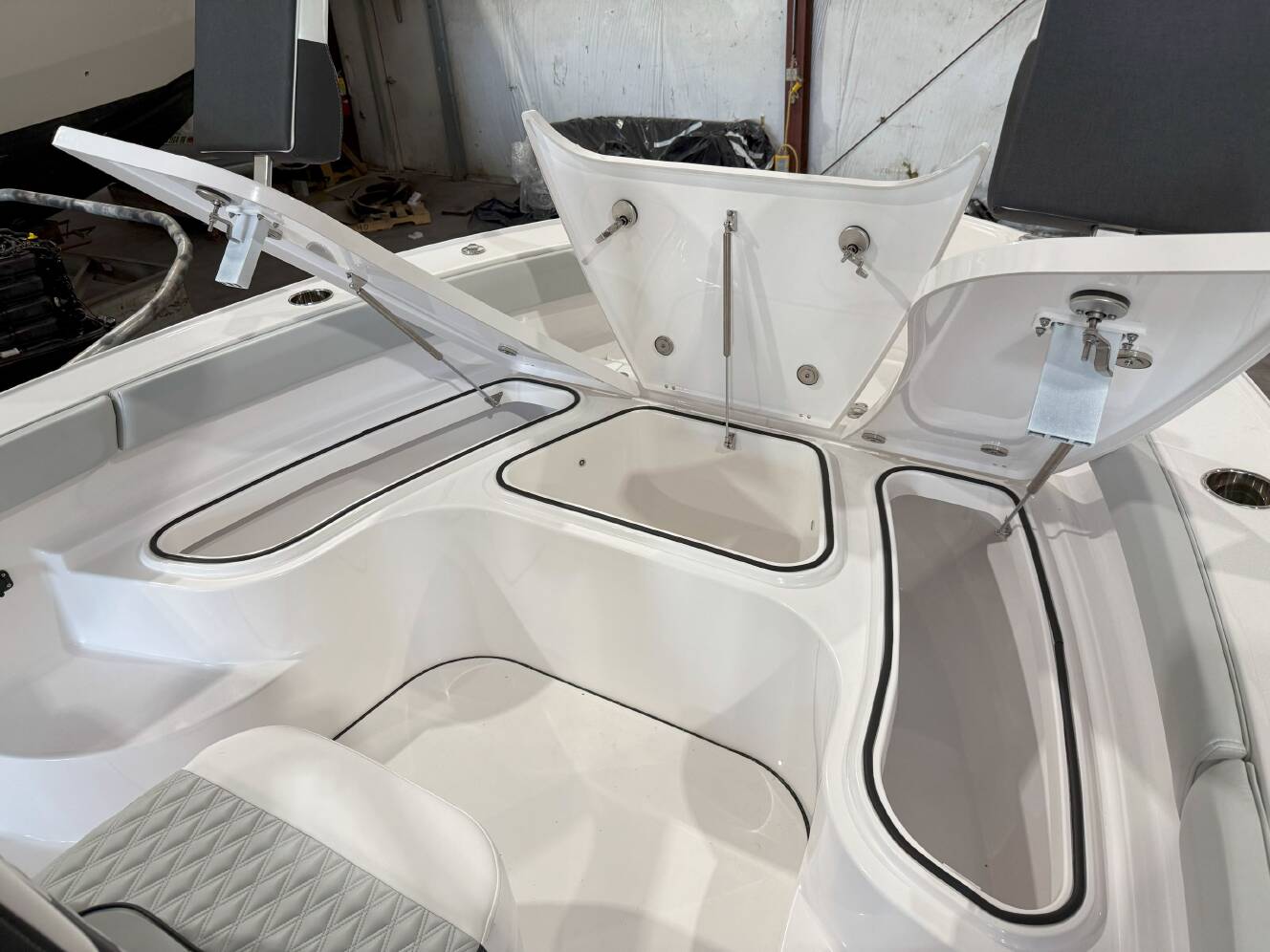 A photo of this 2026 Blackfin 242HB