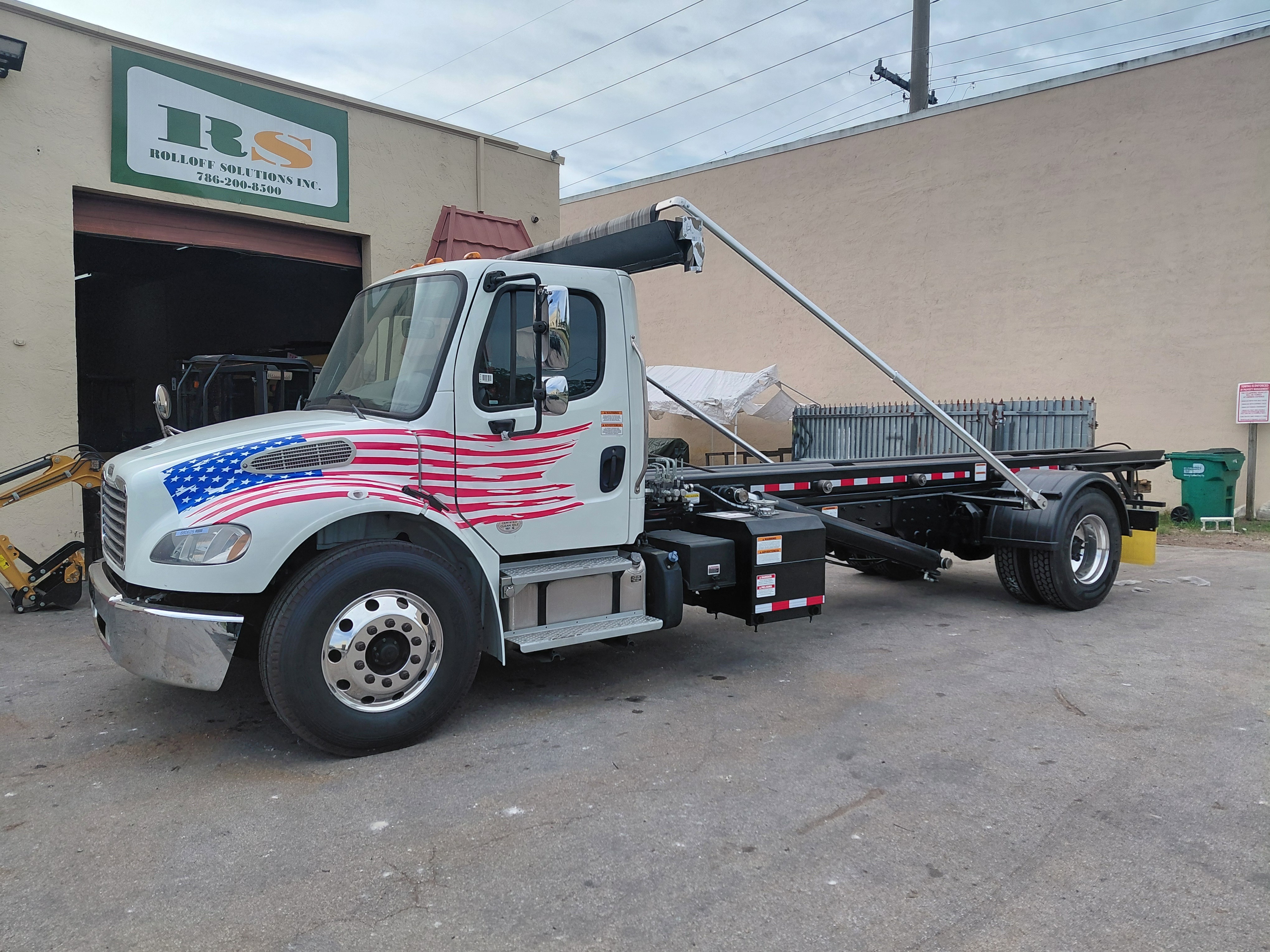 2019 FREIGHTLINER BUSINESS CLASS M2 in Cutler Bay, FL