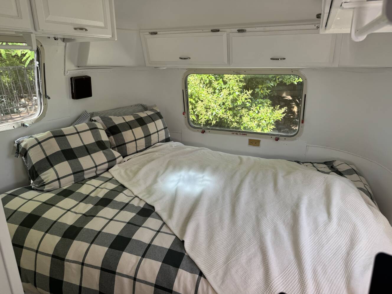 A photo of this 1991 Airstream EXCELLA 29