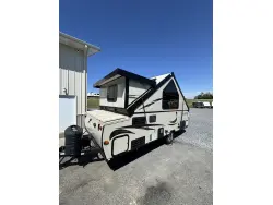 2017 FOREST RIVER ROCKWOOD PREMIER 214A HW