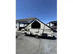 2017 FOREST RIVER ROCKWOOD PREMIER 214A HW