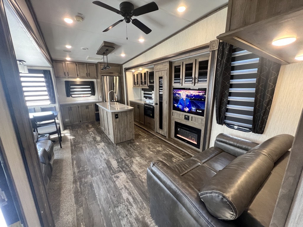 2020 Forest River Sabre Cobalt 31IKT in kennedale TX