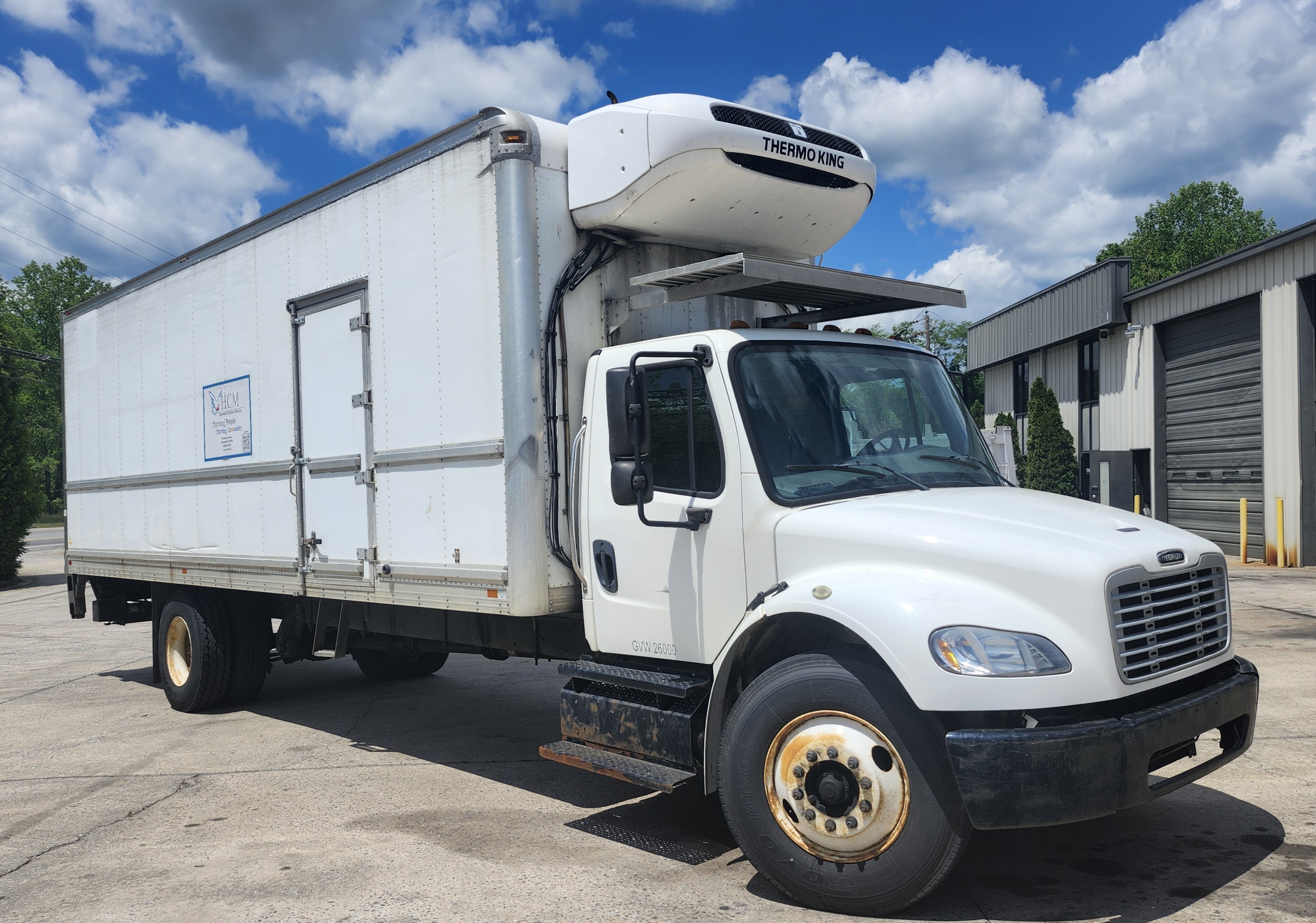 2014 FREIGHTLINER BUSINESS CLASS M2 106 in Candler, NC