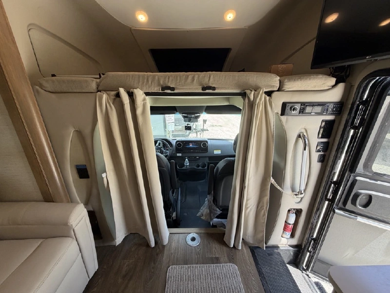 2020 TIFFIN MOTORHOMES WAYFARER 24 BW
