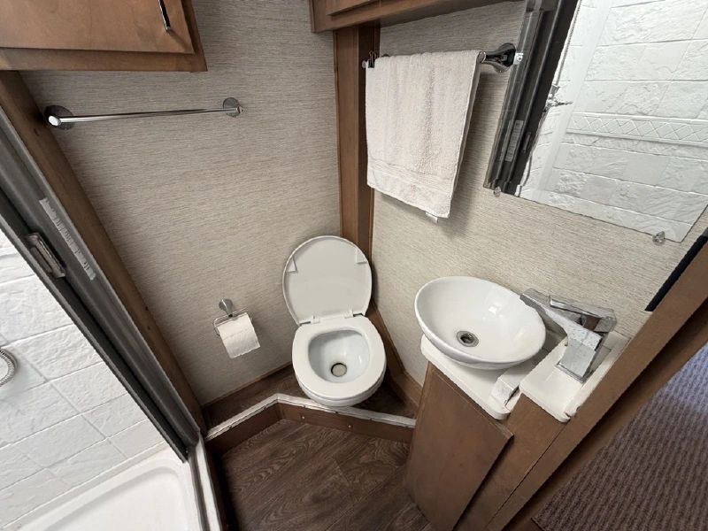2020 TIFFIN MOTORHOMES WAYFARER 24 BW