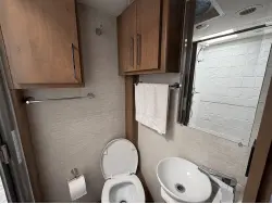 2020 TIFFIN MOTORHOMES WAYFARER 24 BW