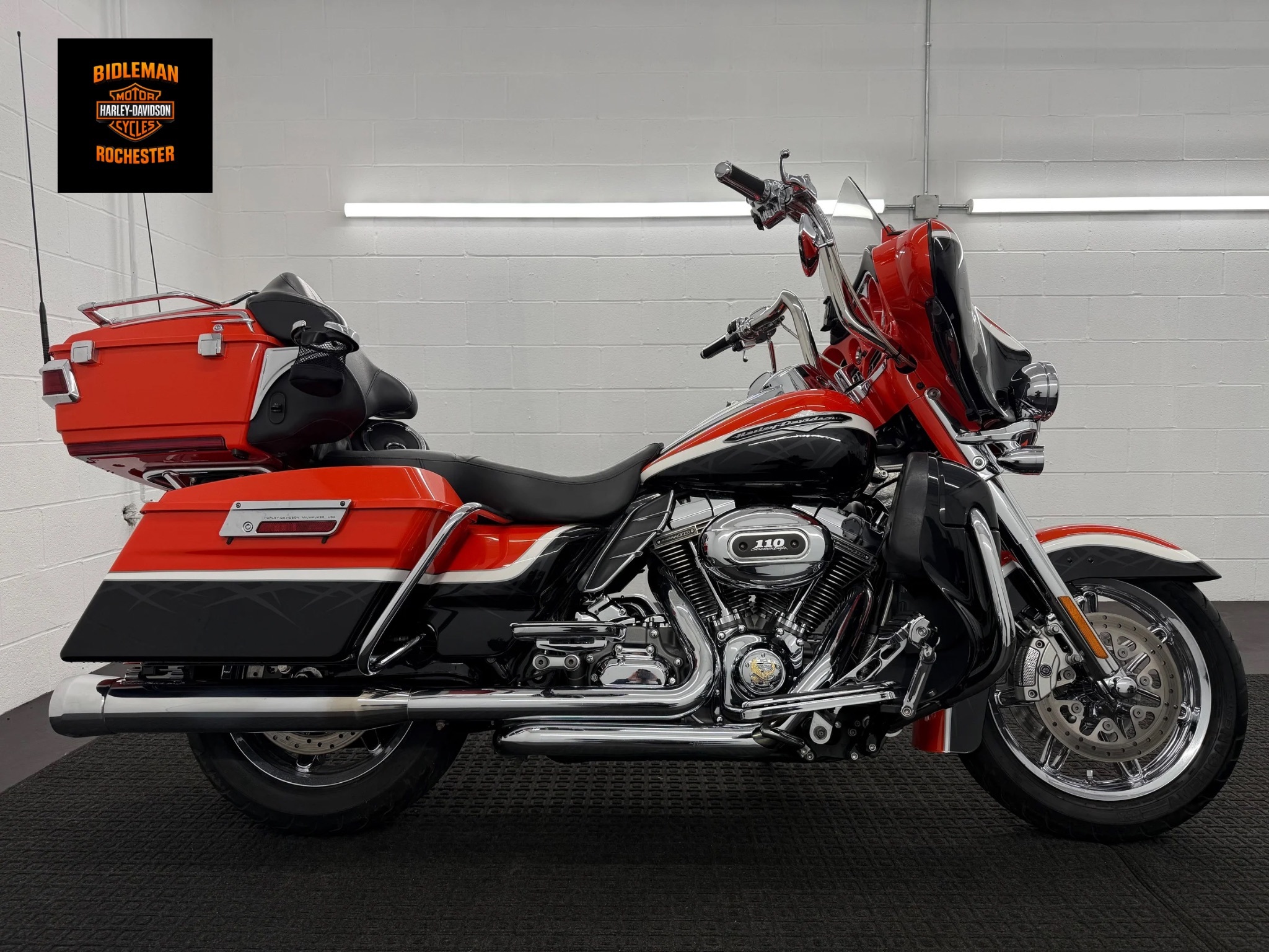 2012 Harley-Davidson Electra Glide Cvo Ultra Classic Motorcycles