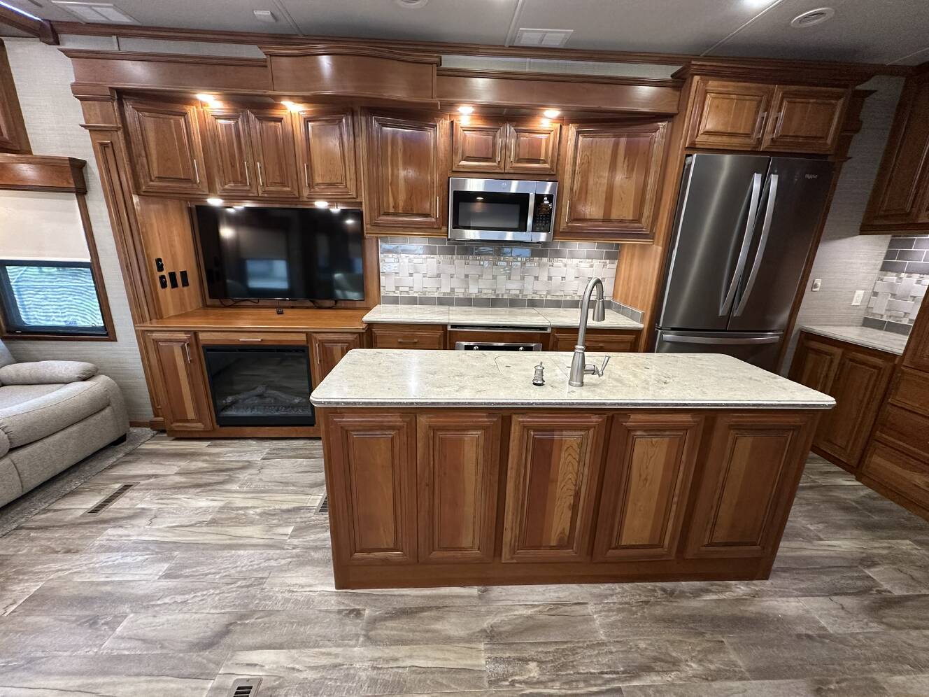 A photo of this 2018 DRV MOBILE SUITES 38RSSA