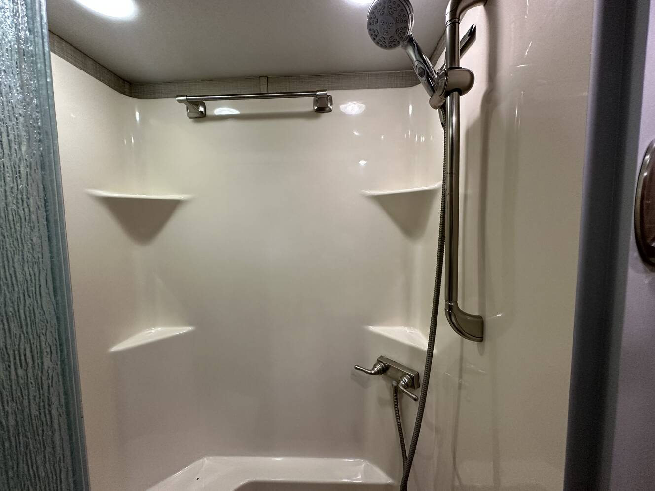 A photo of this 2018 DRV MOBILE SUITES 38RSSA