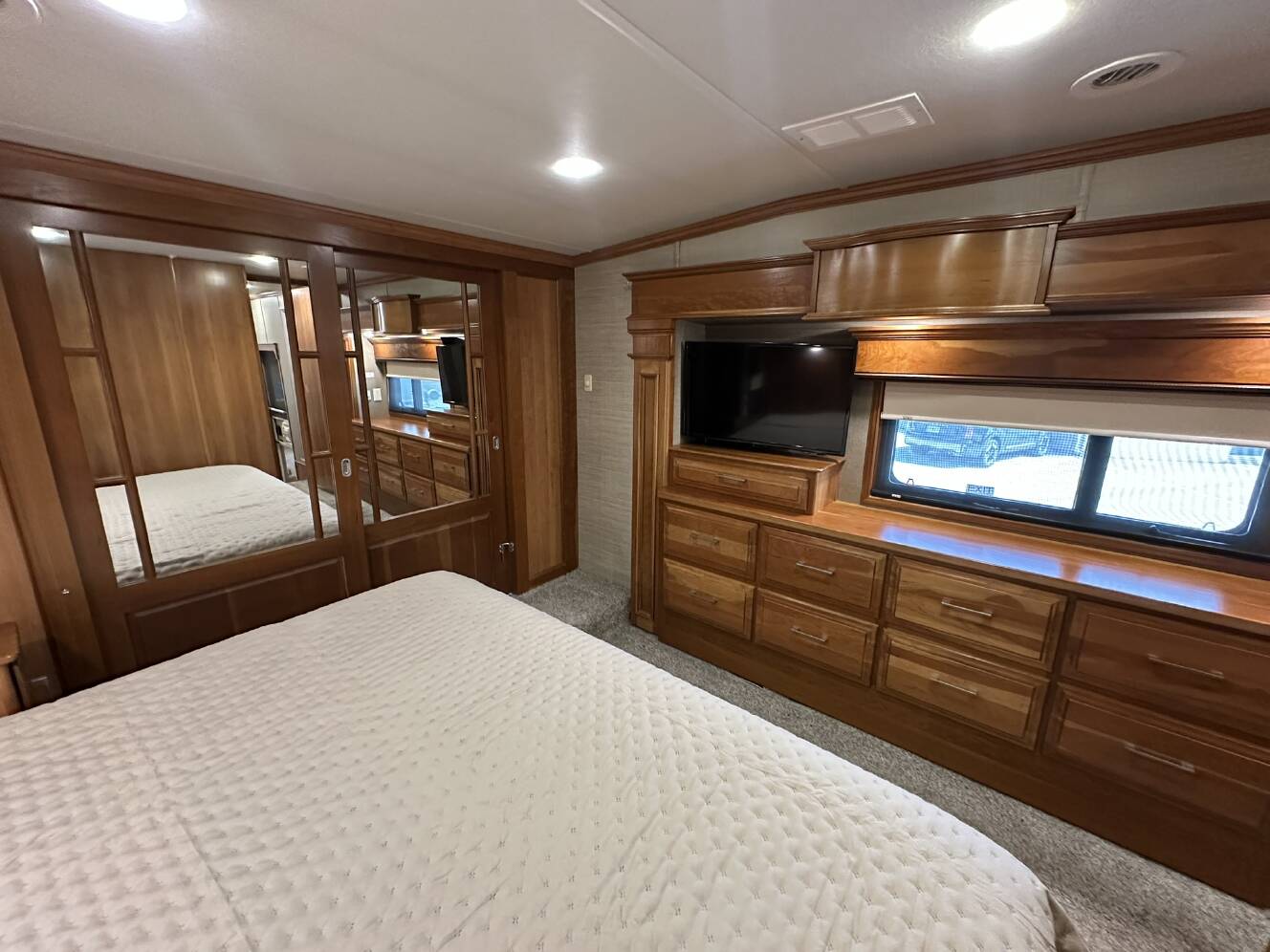 A photo of this 2018 DRV MOBILE SUITES 38RSSA