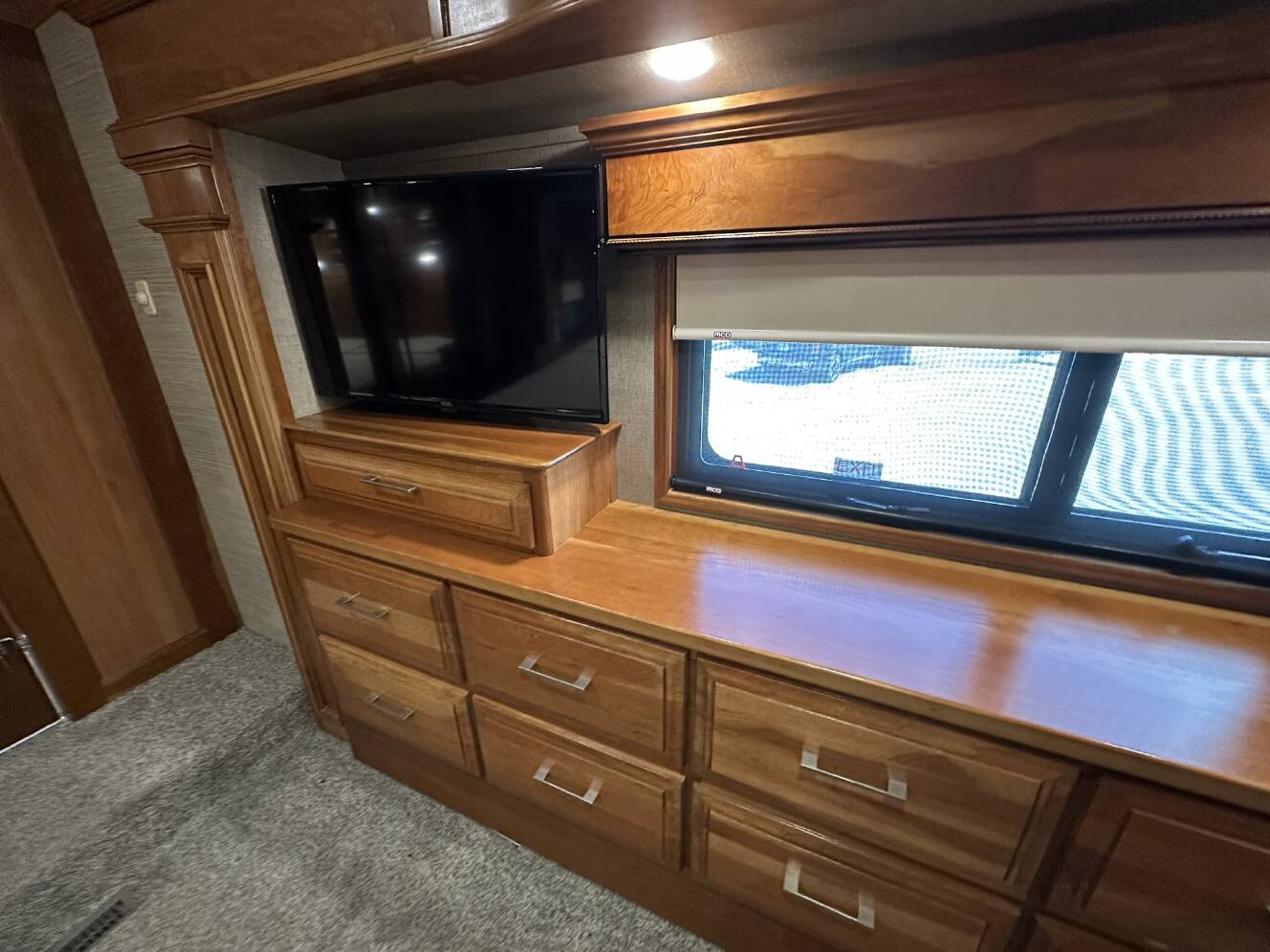 A photo of this 2018 DRV MOBILE SUITES 38RSSA