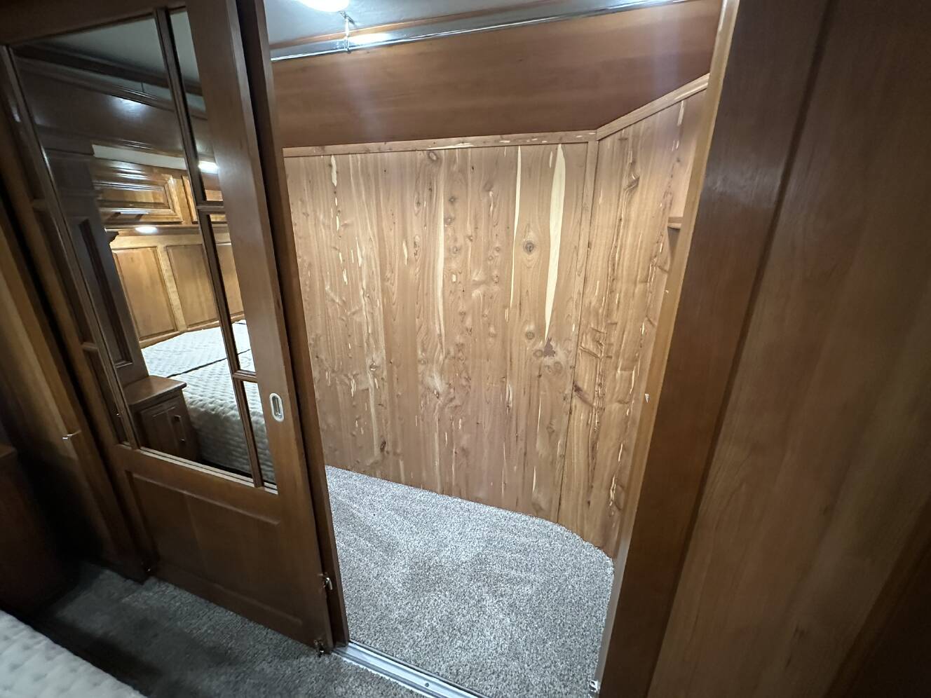 A photo of this 2018 DRV MOBILE SUITES 38RSSA
