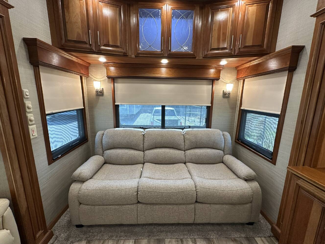 A photo of this 2018 DRV MOBILE SUITES 38RSSA