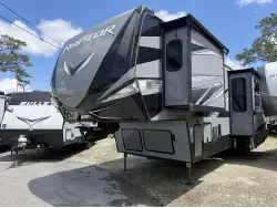 2020 KEYSTONE RAPTOR 429