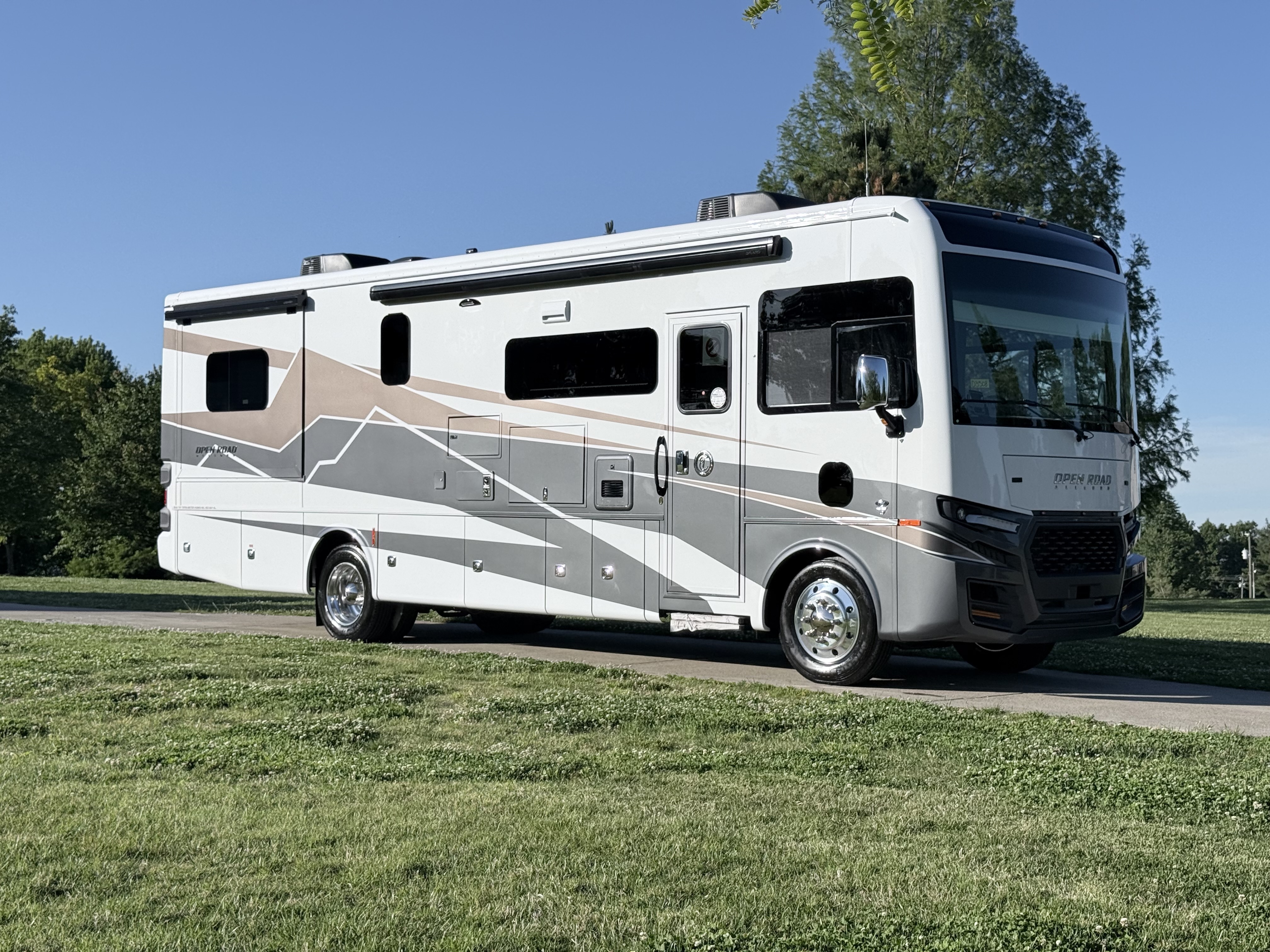 2026 Tiffin Motorhomes ALLEGRO OPEN ROAD 32SA in harrodsburg KY