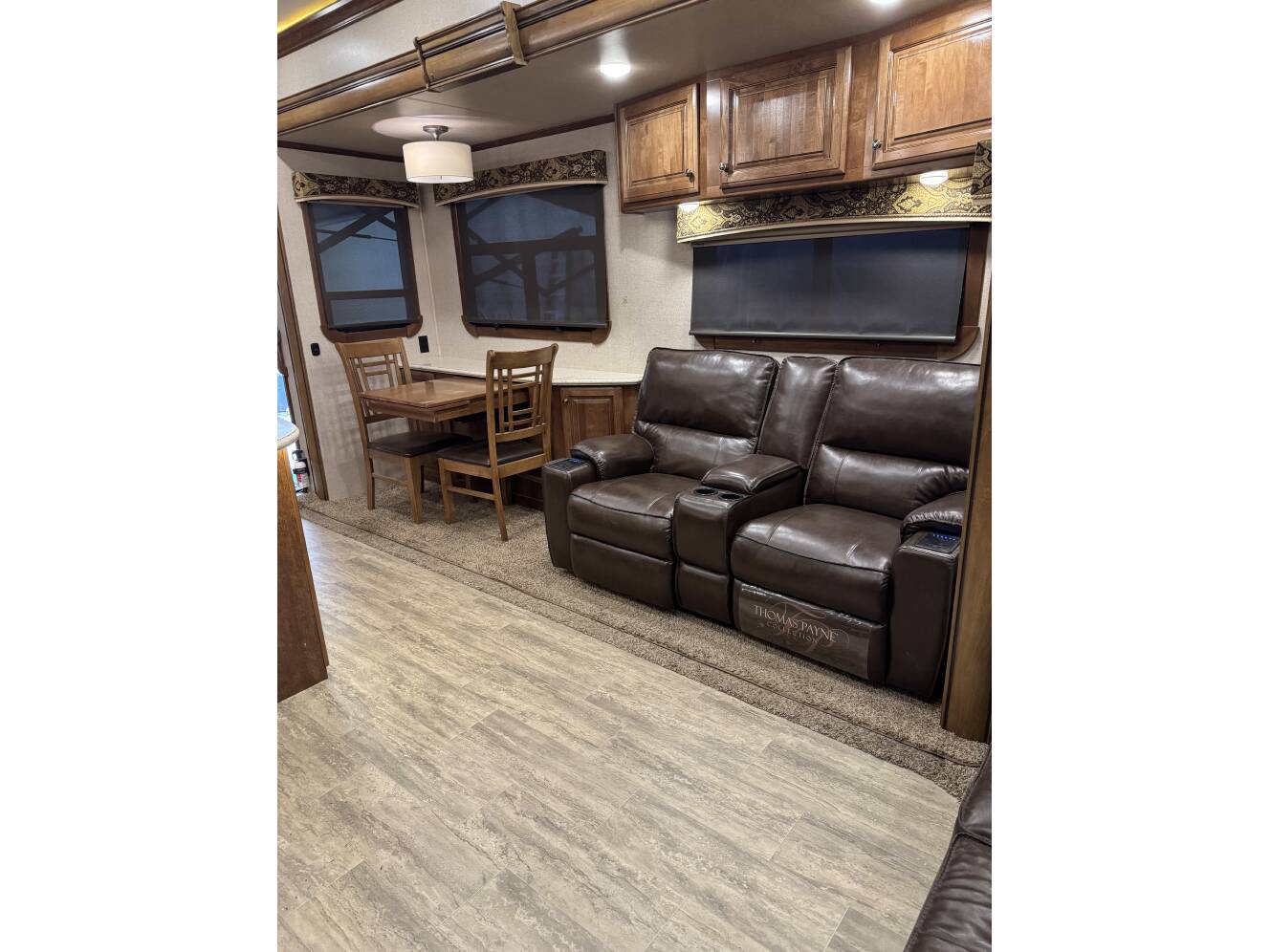 A photo of this 2017 Redwood REDWOOD 3821RL