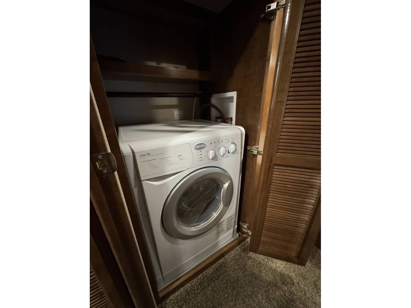 A photo of this 2017 Redwood REDWOOD 3821RL