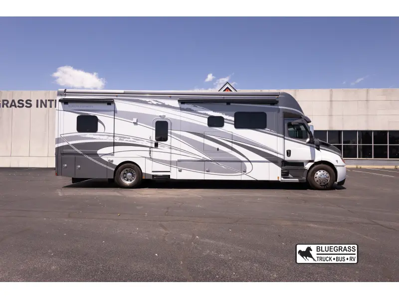 2024 RENEGADE EXPLORER 38EMB
