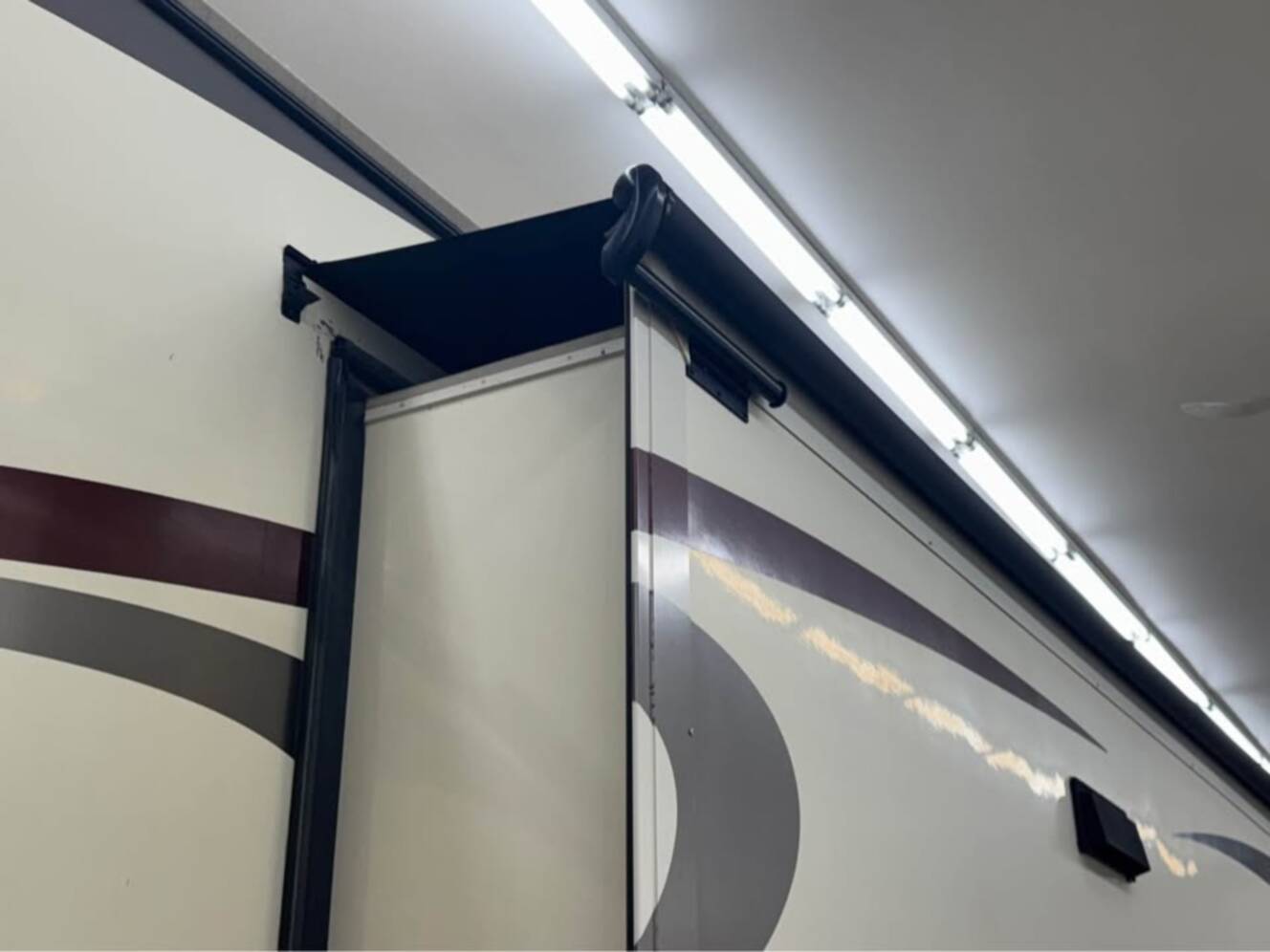 A photo of this 2017 Redwood REDWOOD 3821RL