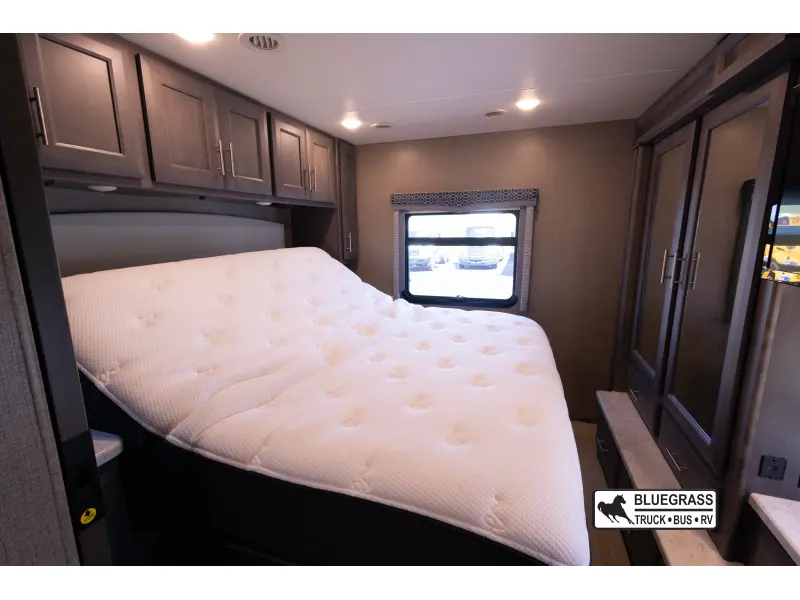 2021 THOR MOTOR COACH MAGNITUDE SV34
