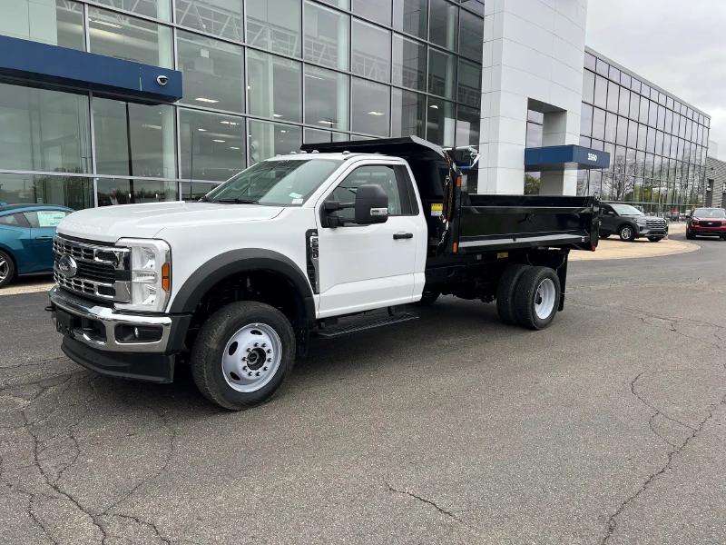 2025 FORD F550