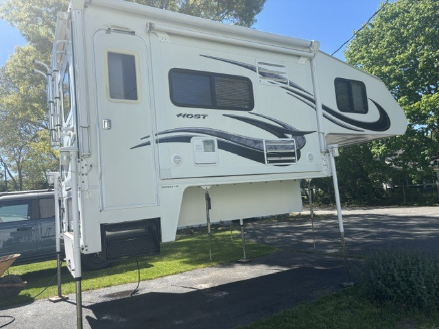 2017 Host MAMMOTH 11 6 in center moriches NY