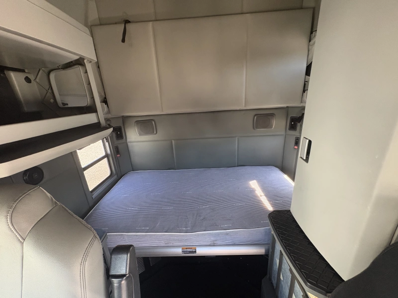 2017 KENWORTH CONSTRUCTION